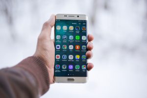 apps on a cell phone changing the way we get insurance