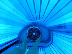 legs in a tanning bed